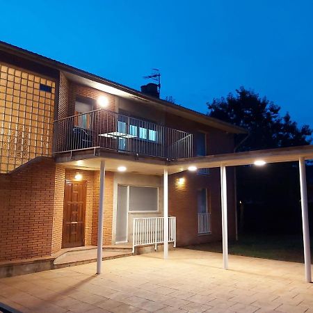 Apartamentos La Francesa Santa Pau Zewnętrze zdjęcie