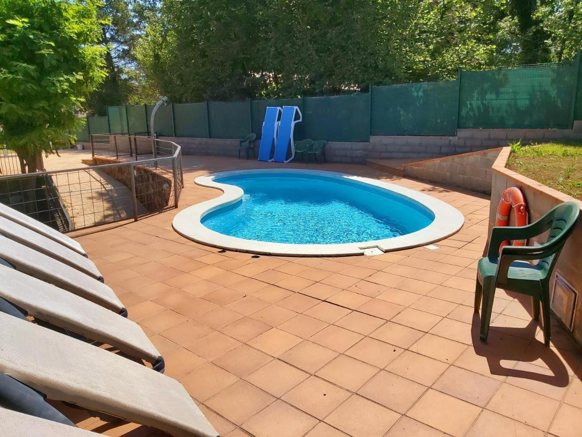 Apartamentos La Francesa Santa Pau Zewnętrze zdjęcie