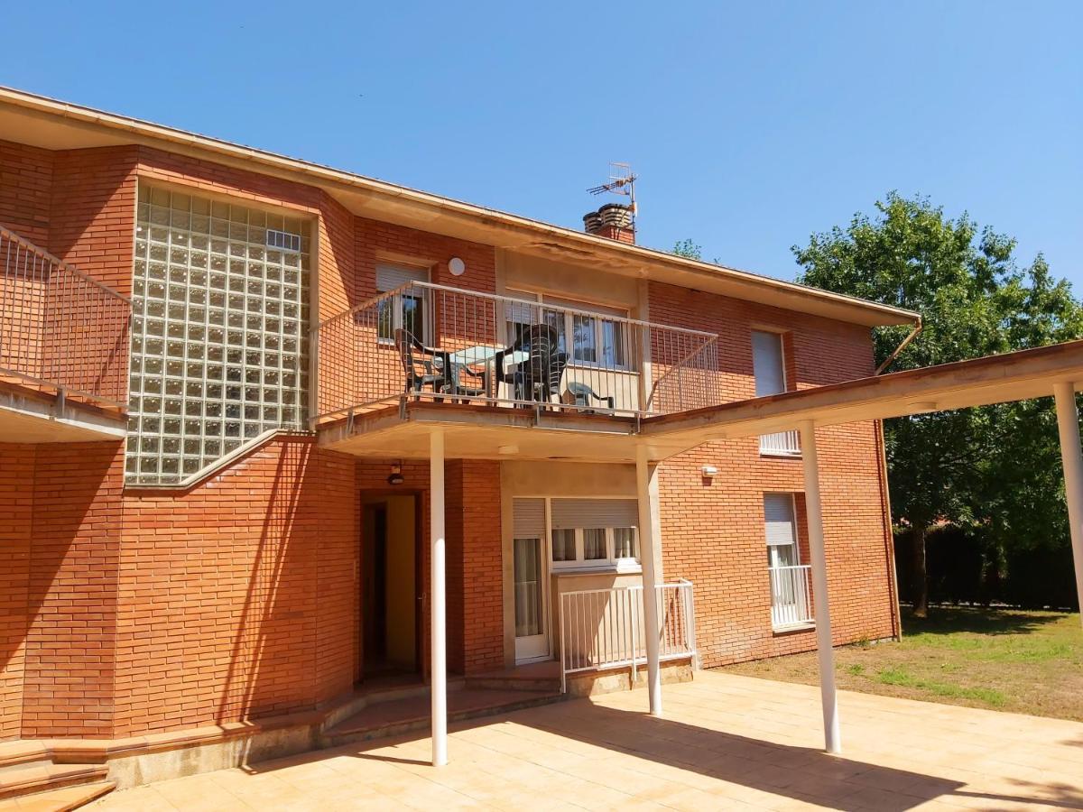 Apartamentos La Francesa Santa Pau Zewnętrze zdjęcie