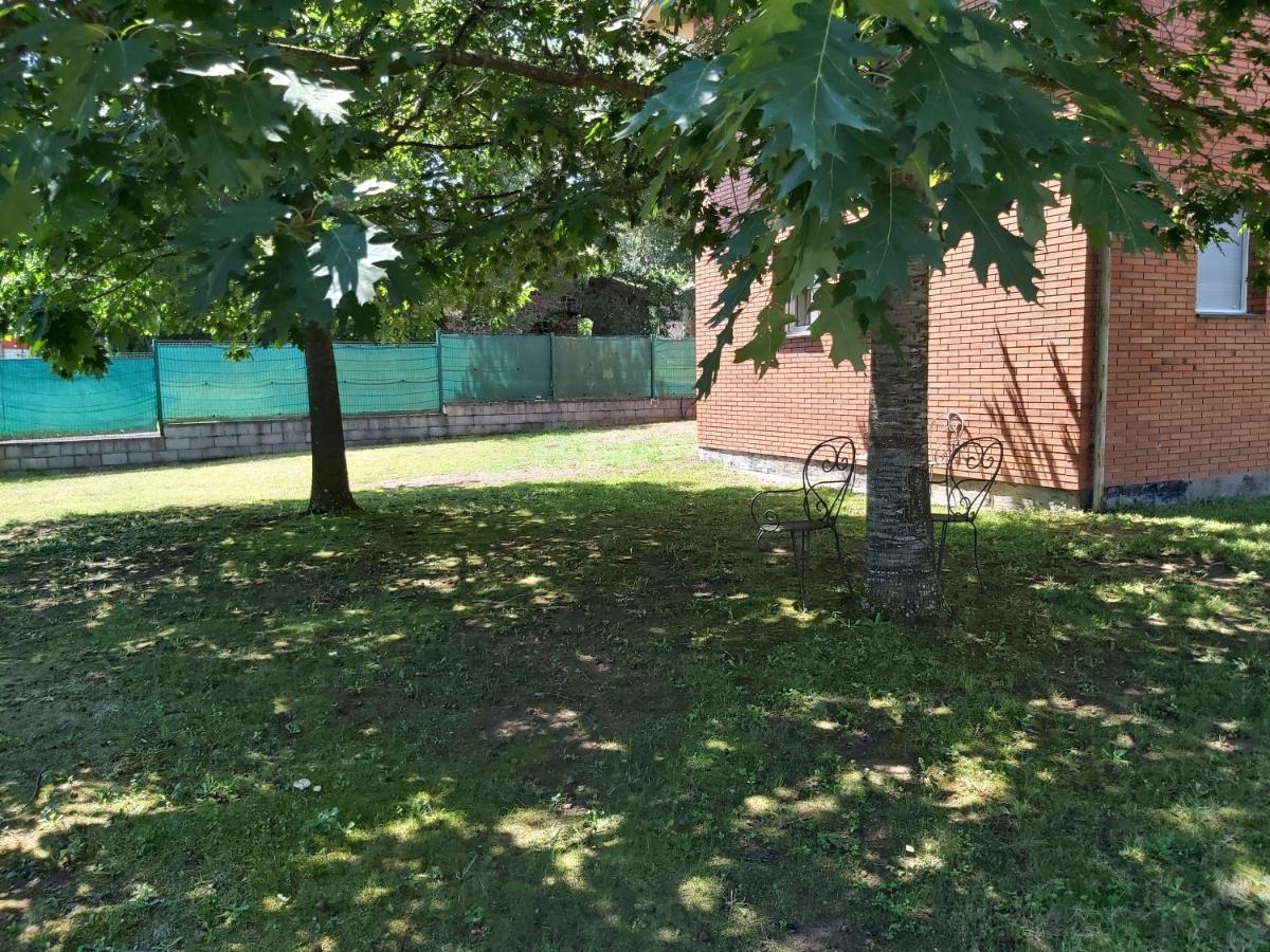 Apartamentos La Francesa Santa Pau Zewnętrze zdjęcie