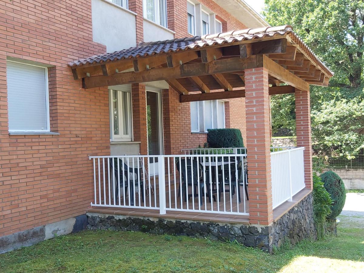 Apartamentos La Francesa Santa Pau Zewnętrze zdjęcie