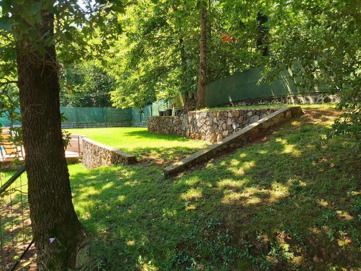 Apartamentos La Francesa Santa Pau Zewnętrze zdjęcie