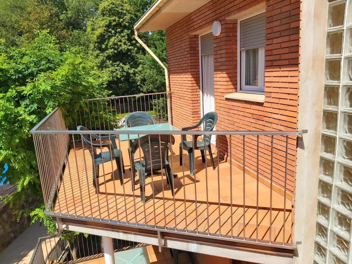 Apartamentos La Francesa Santa Pau Zewnętrze zdjęcie